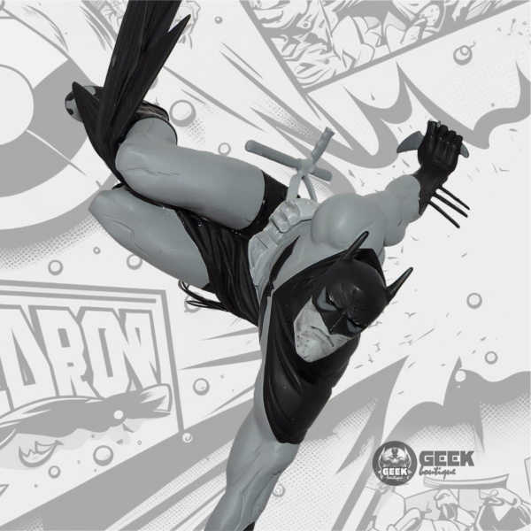 DC™ Colletibles Batman Black and White Statue by Sean Murphy