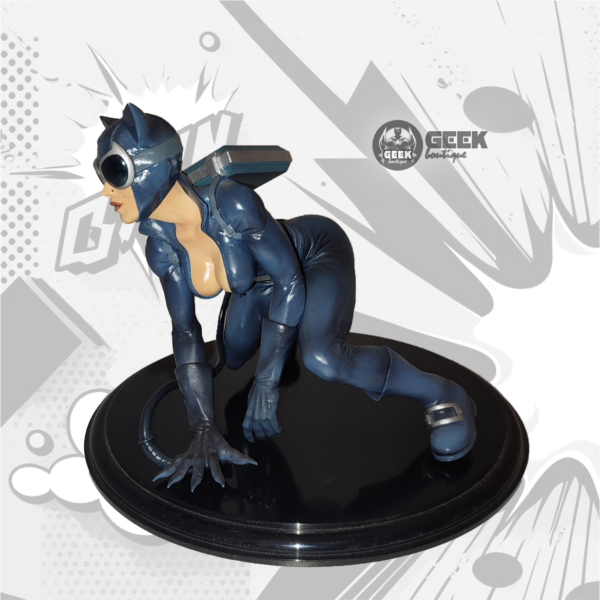 DC™ ArtFX Catwoman Statue - Image 2