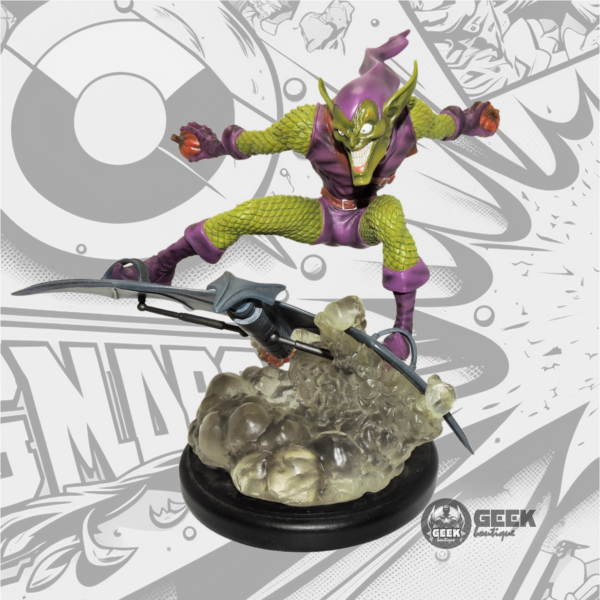 Marvel™ Limited Edition Green Goblin Statue - Image 2