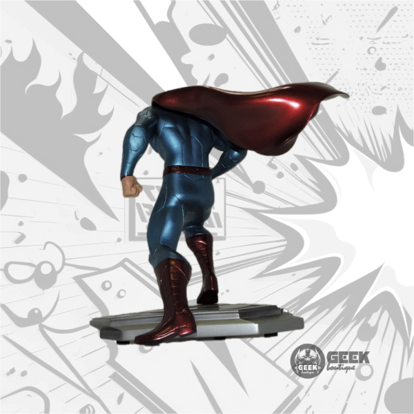 DC™ Colletibles Superman Metallic Statue - Image 4