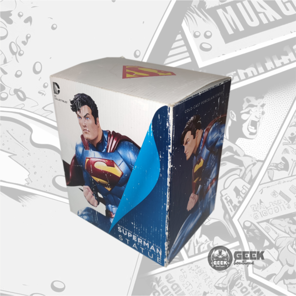 DC™ Colletibles Superman Metallic Statue - Image 5