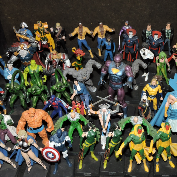 Marvel™ and DC™ Mini Iron Figures