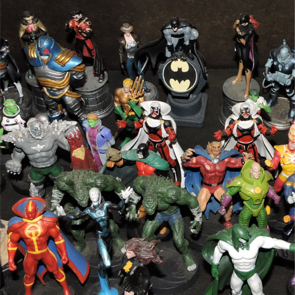 Marvel™ and DC™ Mini Iron Figures - Image 3